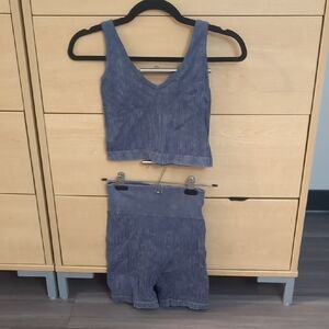 Aura Textured 2-Piece Exercise Set